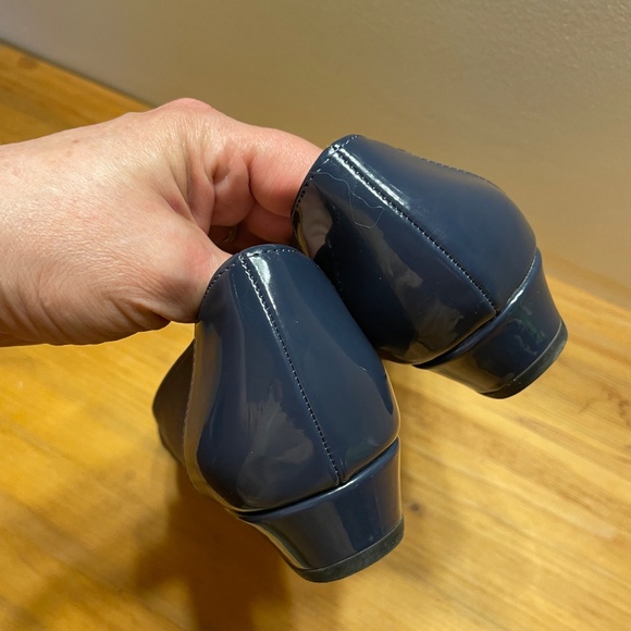 Navy Abella True Comfort Flats - Size 8 - Picture 7 of 9